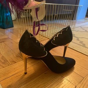 Nine West black party heels